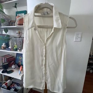 Off White Sleeveless Collared Shirt